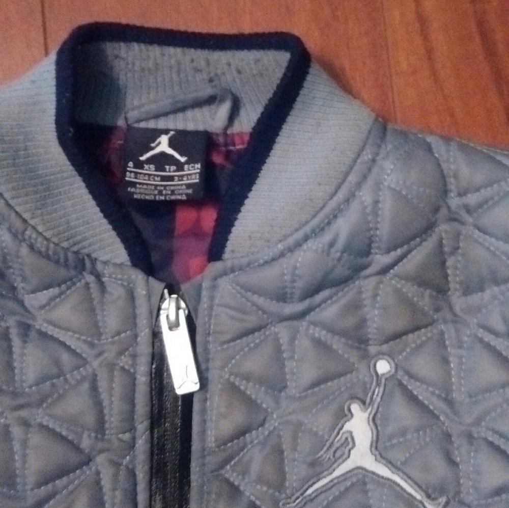 Kids Nike Air Jordan jacket - Picture 2 of 3